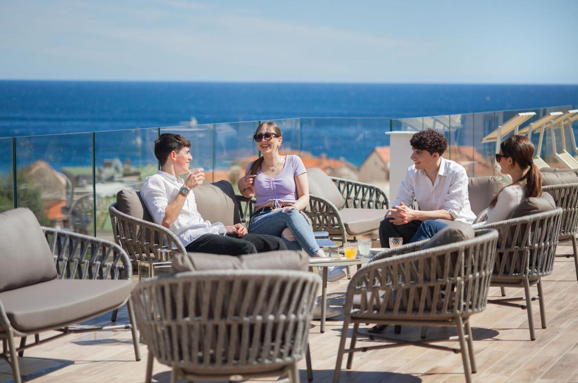 Hotel Mediterraneo Laigueglia Esterno foto