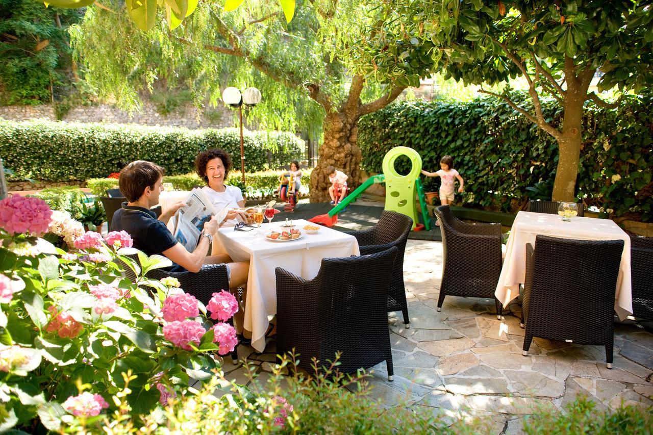 Hotel Mediterraneo Laigueglia Esterno foto
